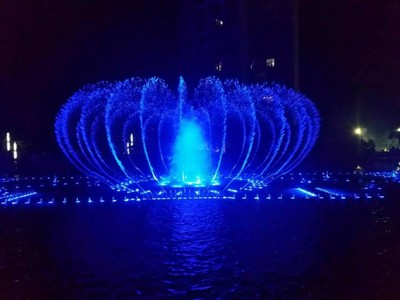 水與旋律的共舞 淺析音樂噴泉的藝術(shù)魅力